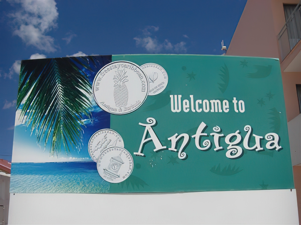 Antigua-welcome-sign.jpg